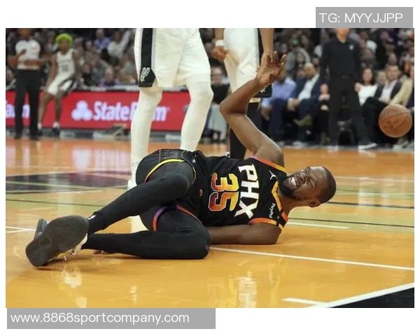 下半场体力不支KD18中6砍下20分第三节3次失误第四节3中0