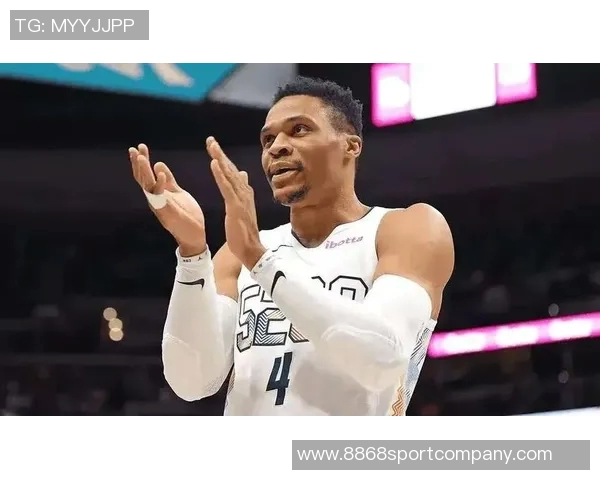 艾弗森盛赞威少全力以赴称其最像自己展现拼搏精神