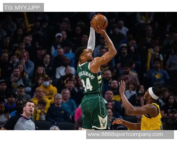 字母哥奋力拼搏半场贡献15分6板球队却落后19分艰难追赶之路