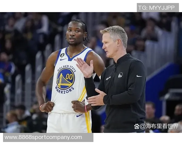 科尔强调库里与巴特勒主导进攻库明加在球队中扮演重要角色