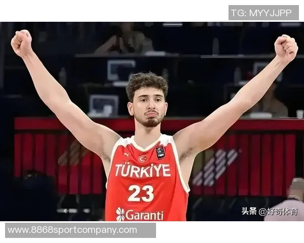 申京谈约基奇进攻能力出众但防守时常遭遇犯规困扰